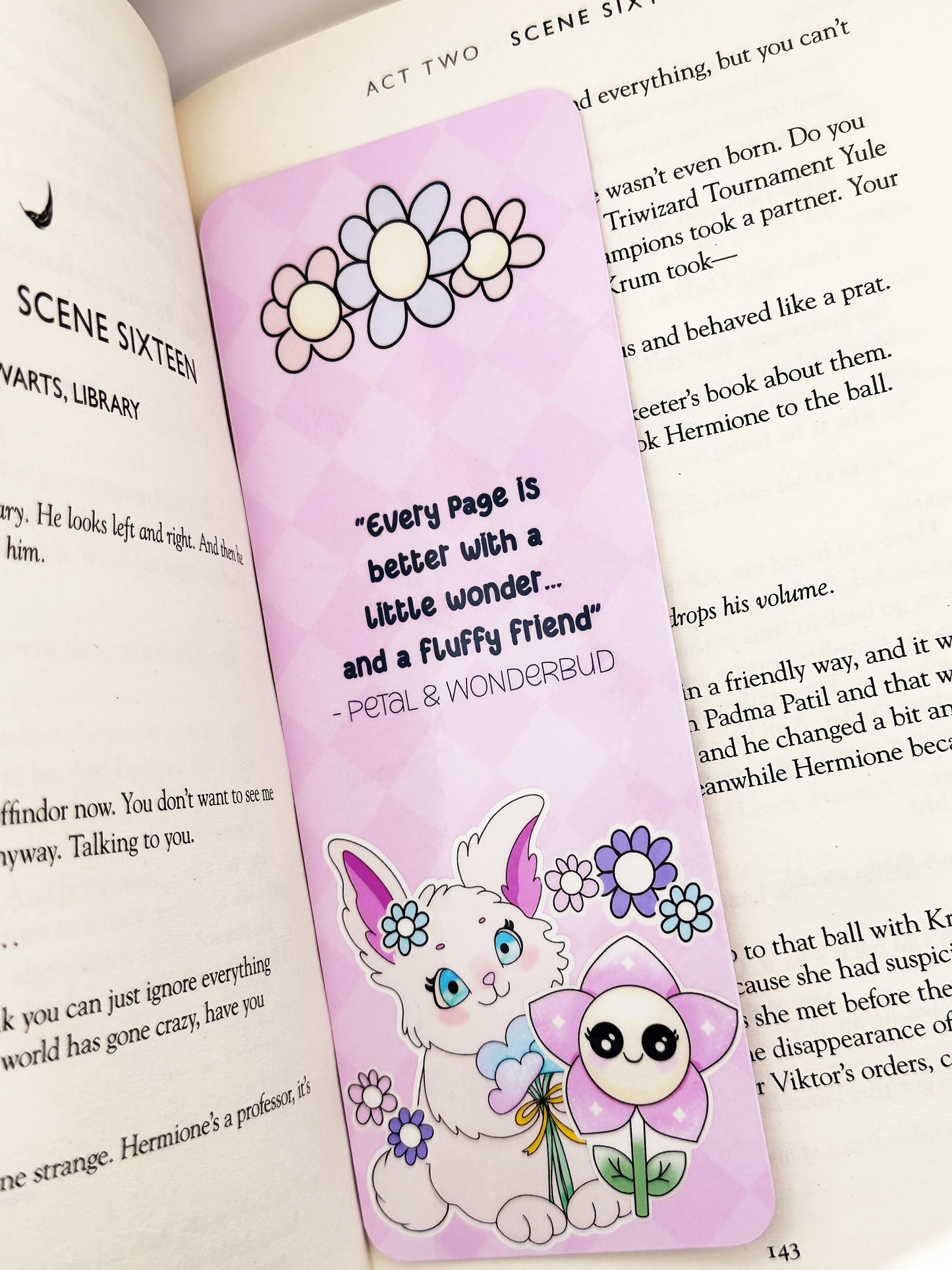 Wonderbuds Traditional Bookmark: Petal and Wonderbud
